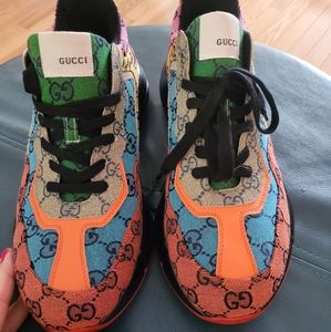 Gucci sneakers